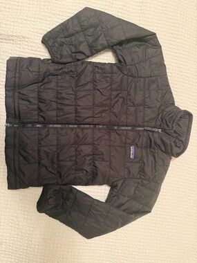 NWT Patagonia Boys Nano Puff Jacket Size Small 7-8 Black